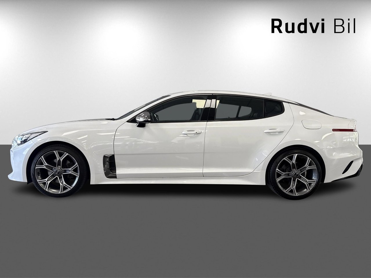 Kia Stinger 2.2 CRDi AWD GLS, GT-Line 2018, bild 4/14