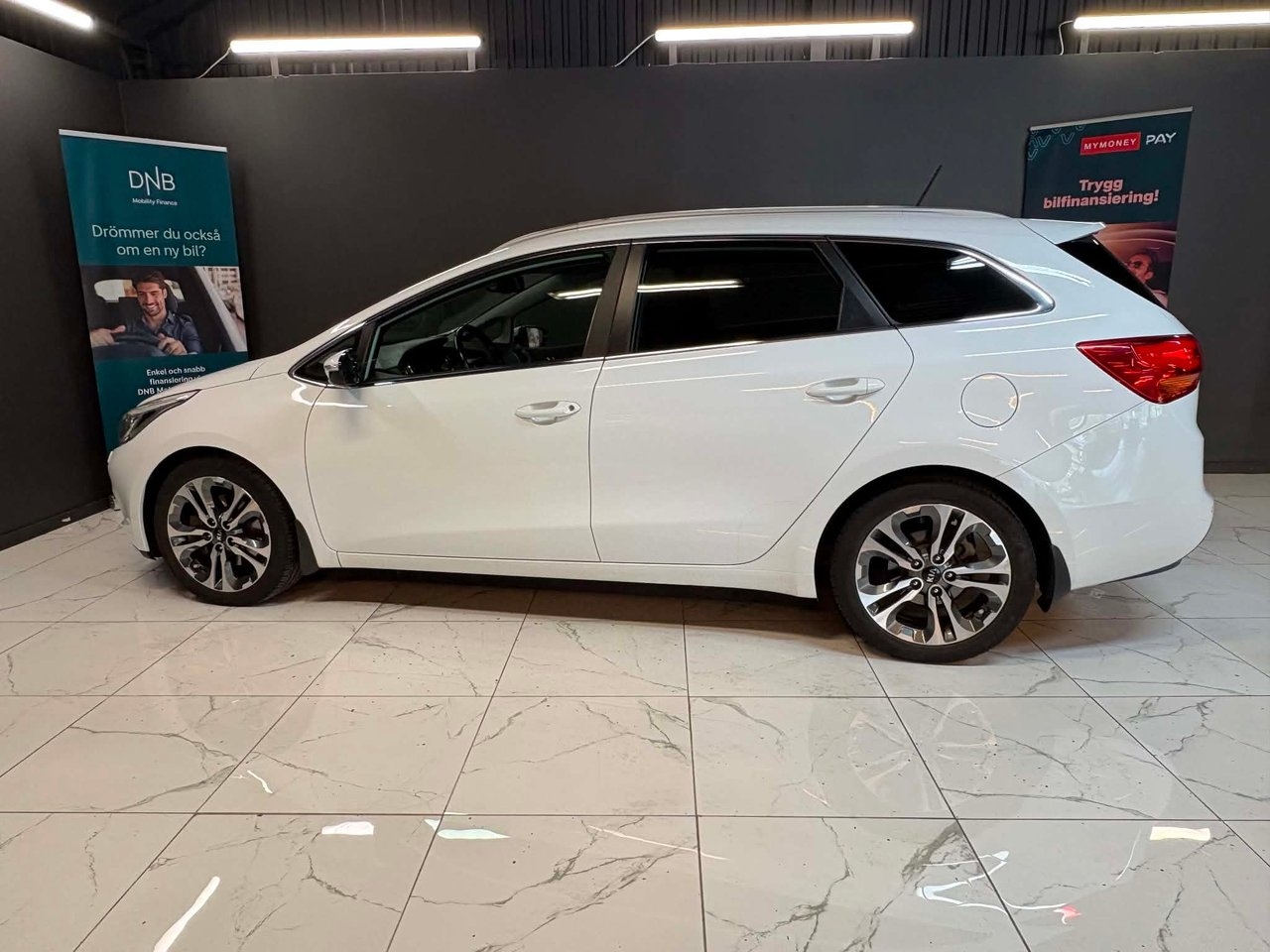 Kia Ceed 2015, photo 5/10