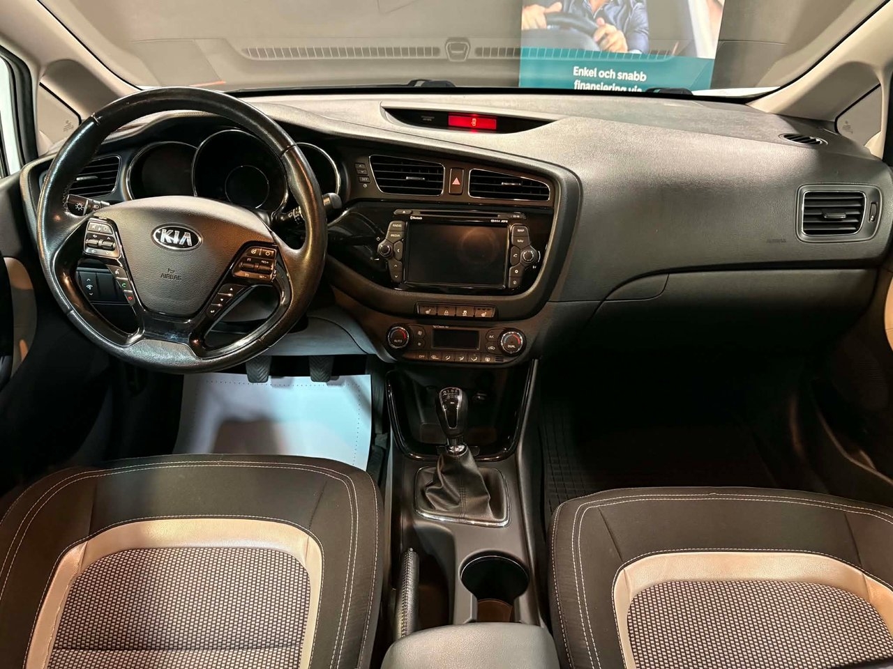 Kia Ceed 2015, photo 7/10