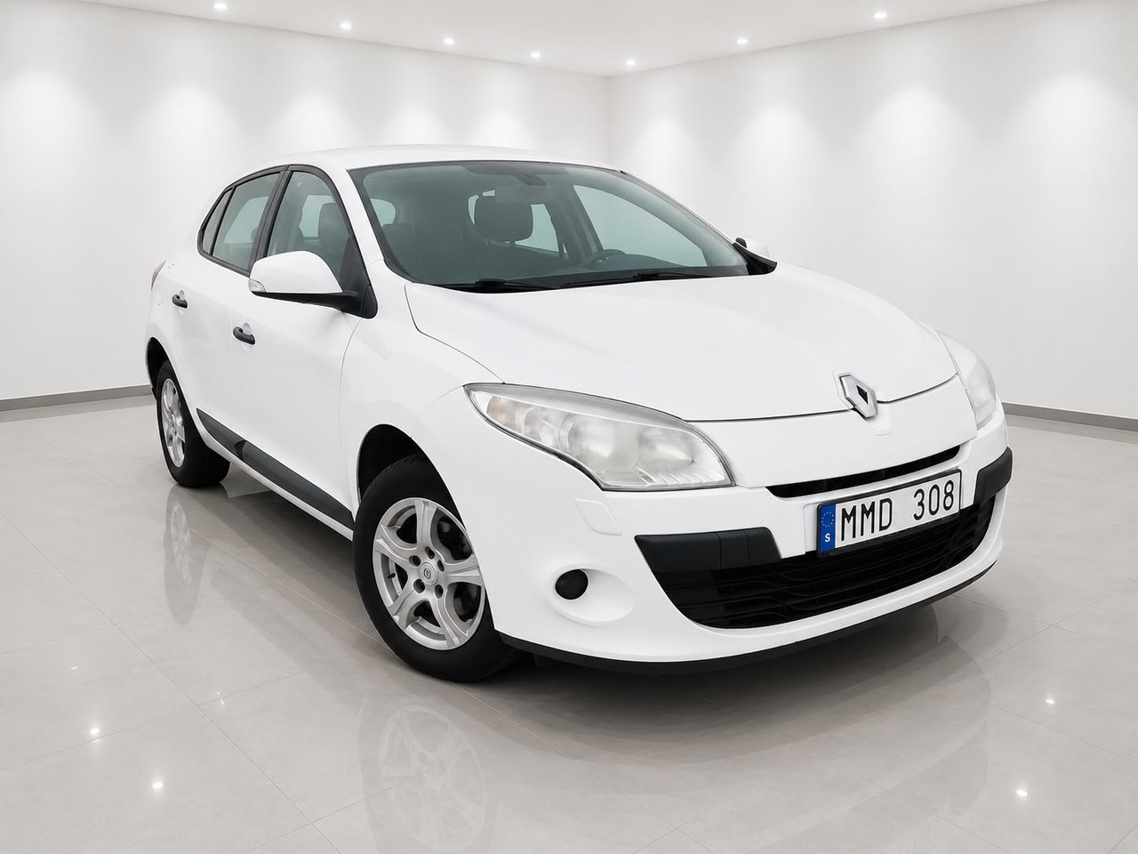 Renault Megane Grandtour 1.6 VVT Euro 5 2011, bild 3/10
