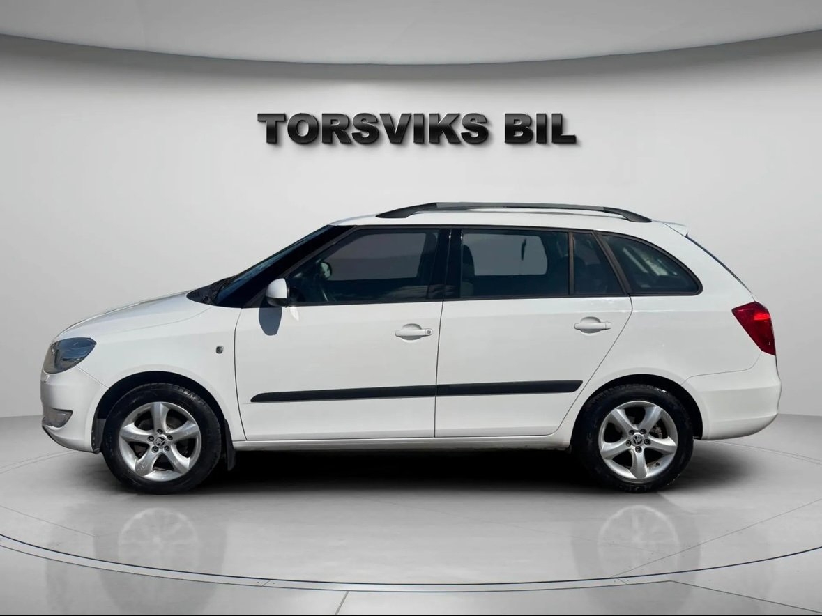Skoda Fabia 2013, bild 2/18