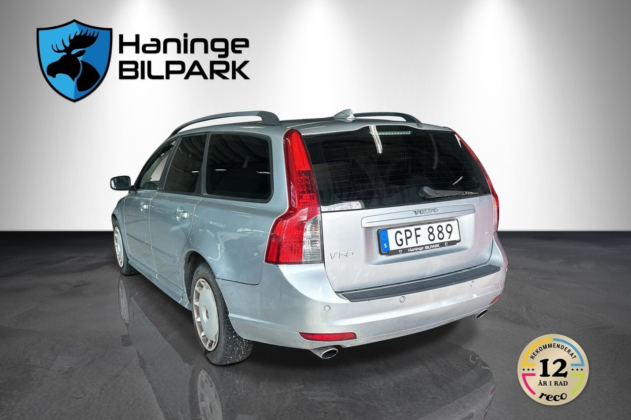 Volvo V50 D5 Momentum 2008, photo 6/21