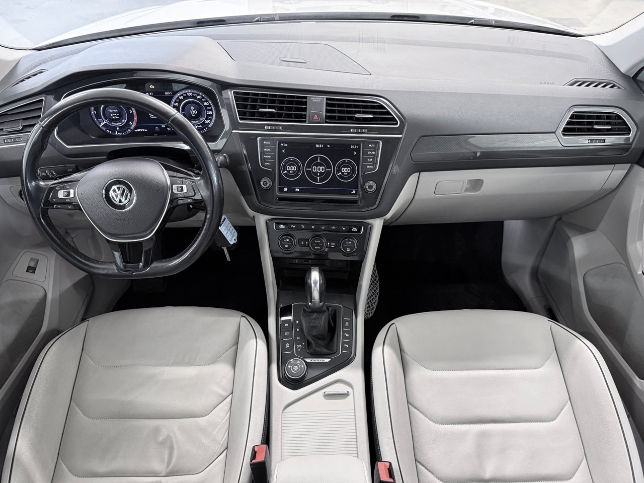 Volkswagen Tiguan 2017, bild 2/27