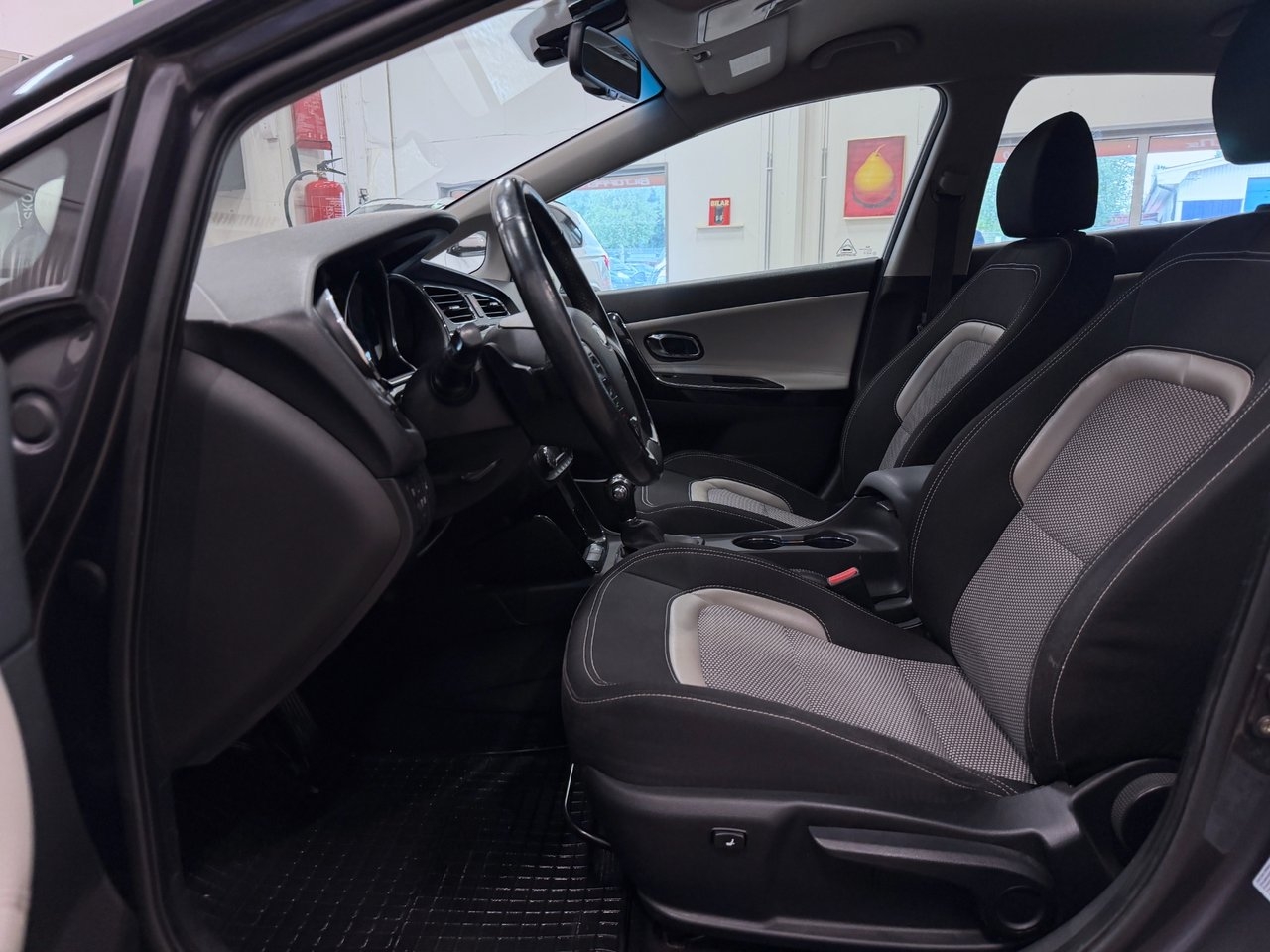 Kia Ceed 2013, bild 3/11