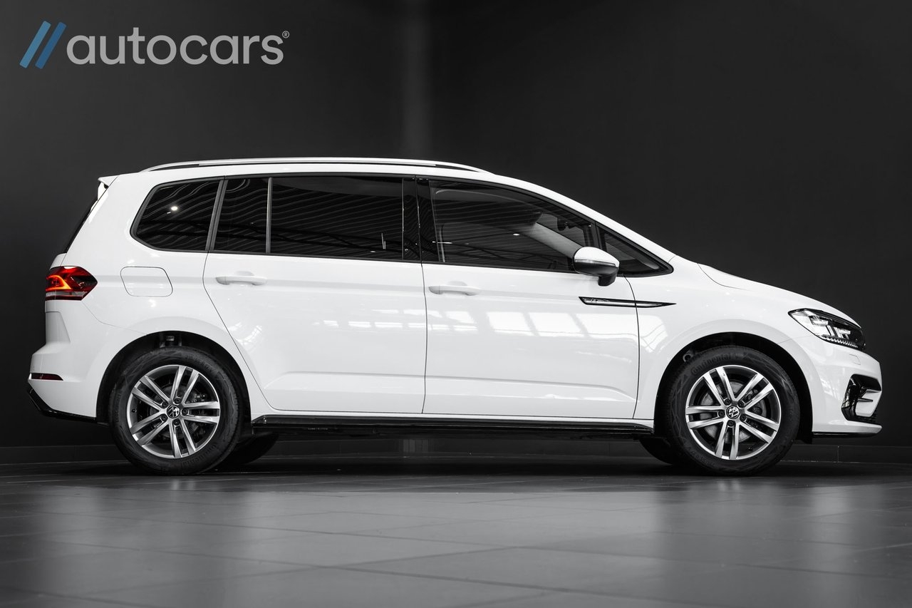 Volkswagen Touran 1.5 TSI 7-sits R-Line 2024, bild 2/10