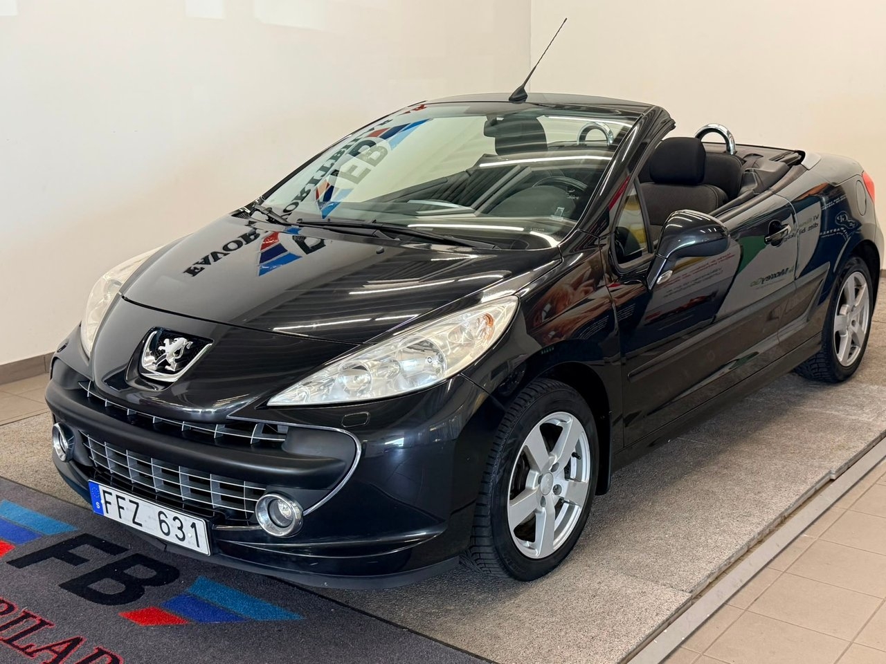 Peugeot 207 CC 1.6 VTi Euro 4 2007, bild 2/10