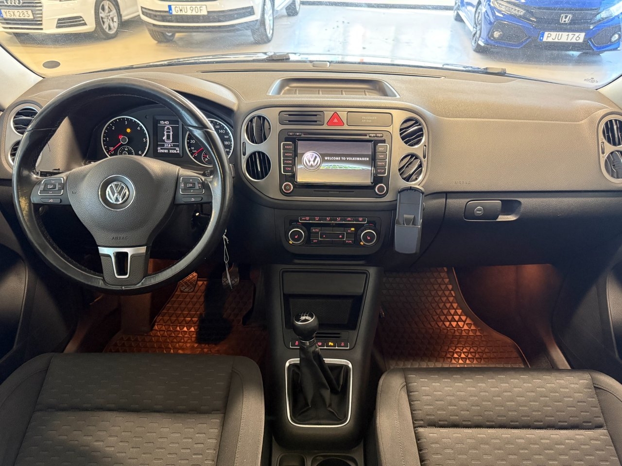 Volkswagen Tiguan 2011, bild 5/15