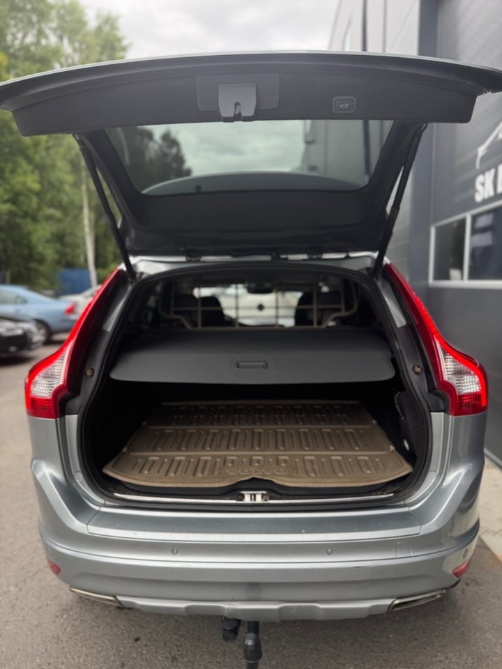 Volvo XC60 2017, bild 6/18