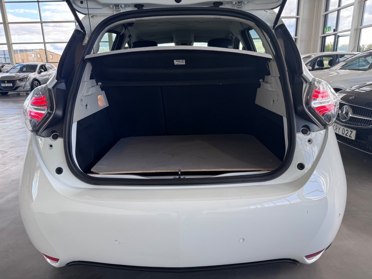 Renault Zoe R135 52 kWh 2022, kuva 6/10