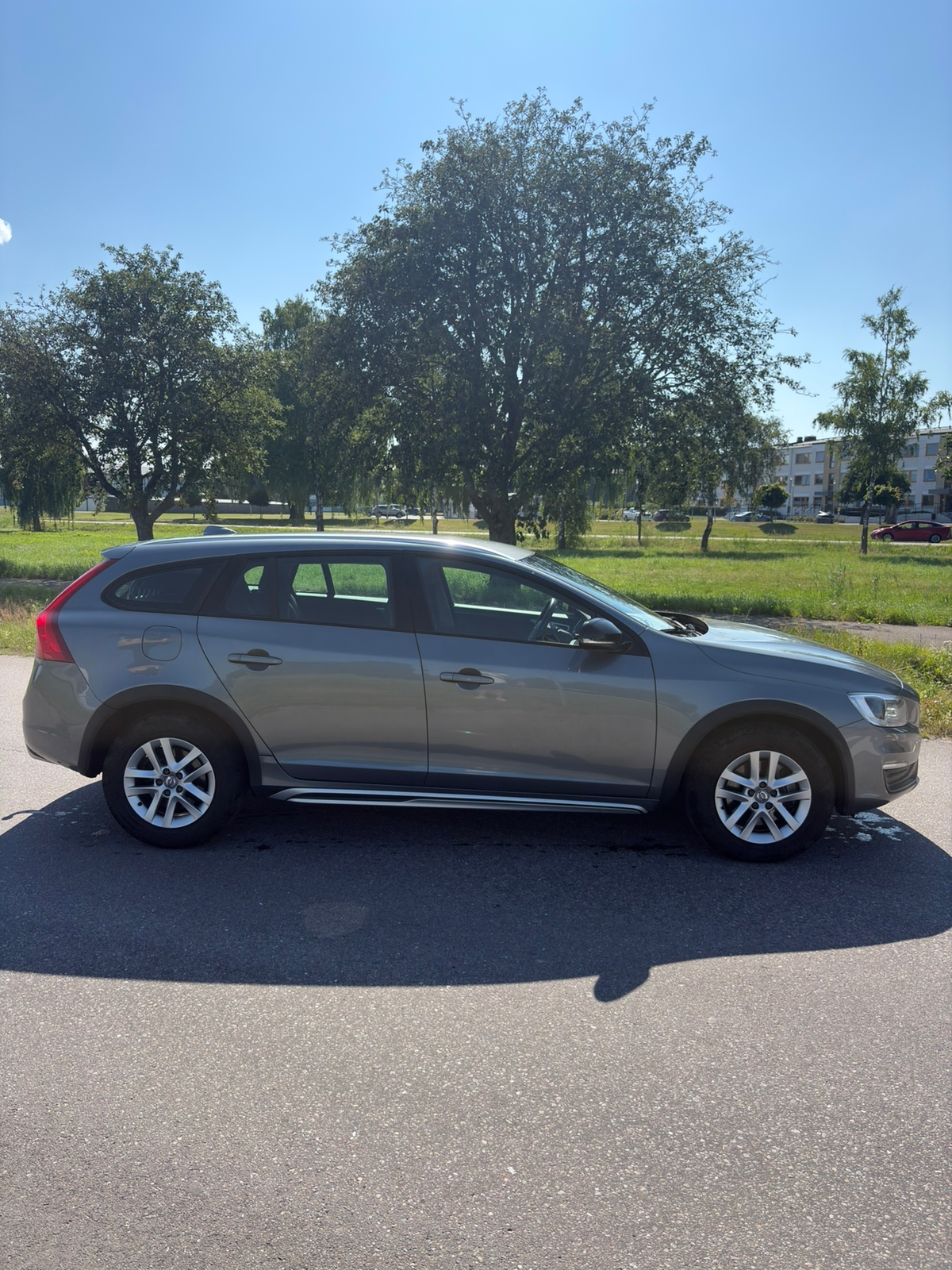 Volvo V60 Cross Country D3 Manuell 2016, bild 2/6