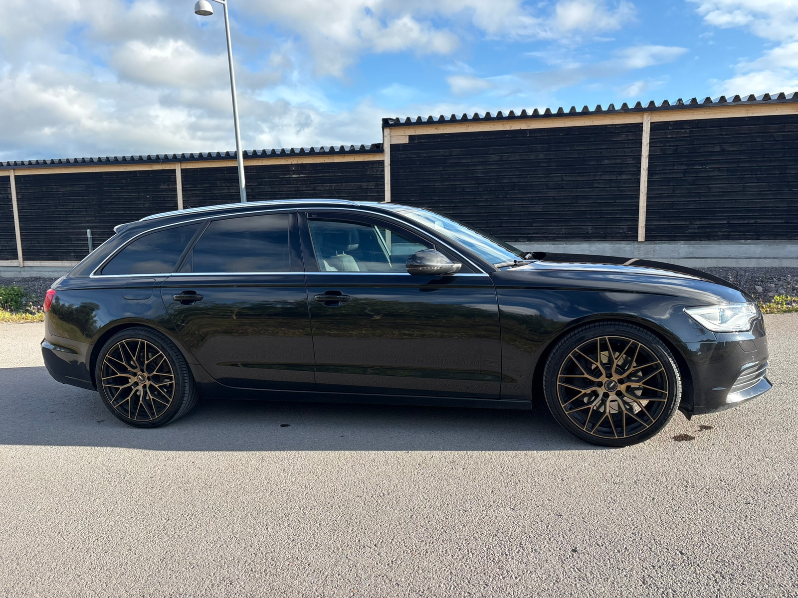 Audi A6 2012, bild 2/13