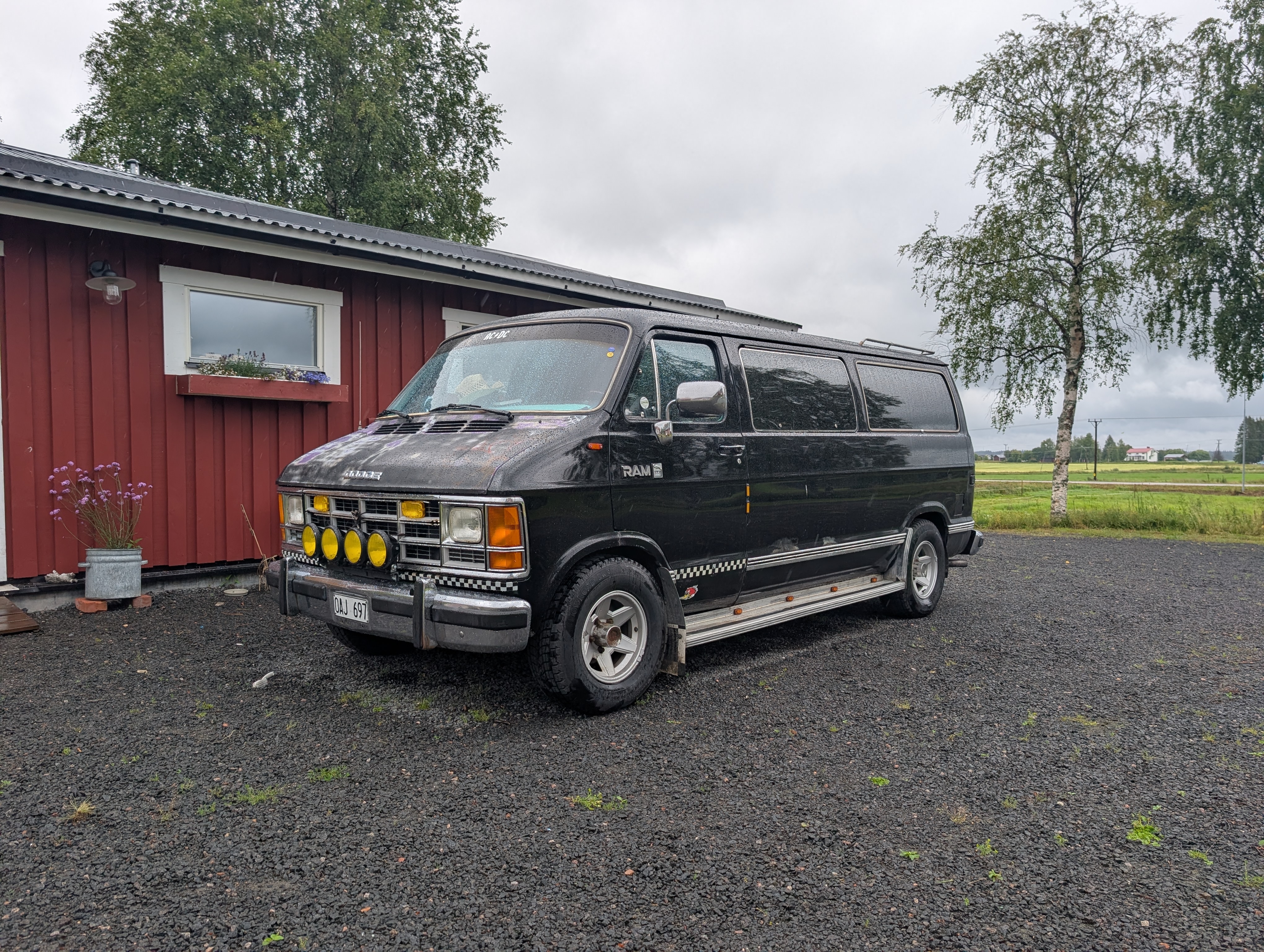 Dodge RAM 2500 1989, photo 2/5