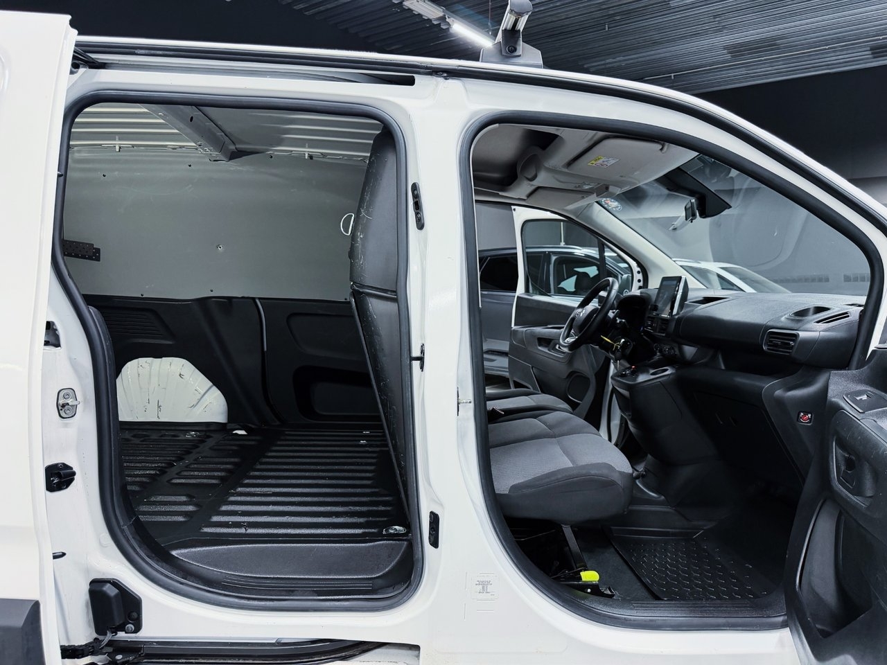 Citroen Berlingo 2019, bild 6/10