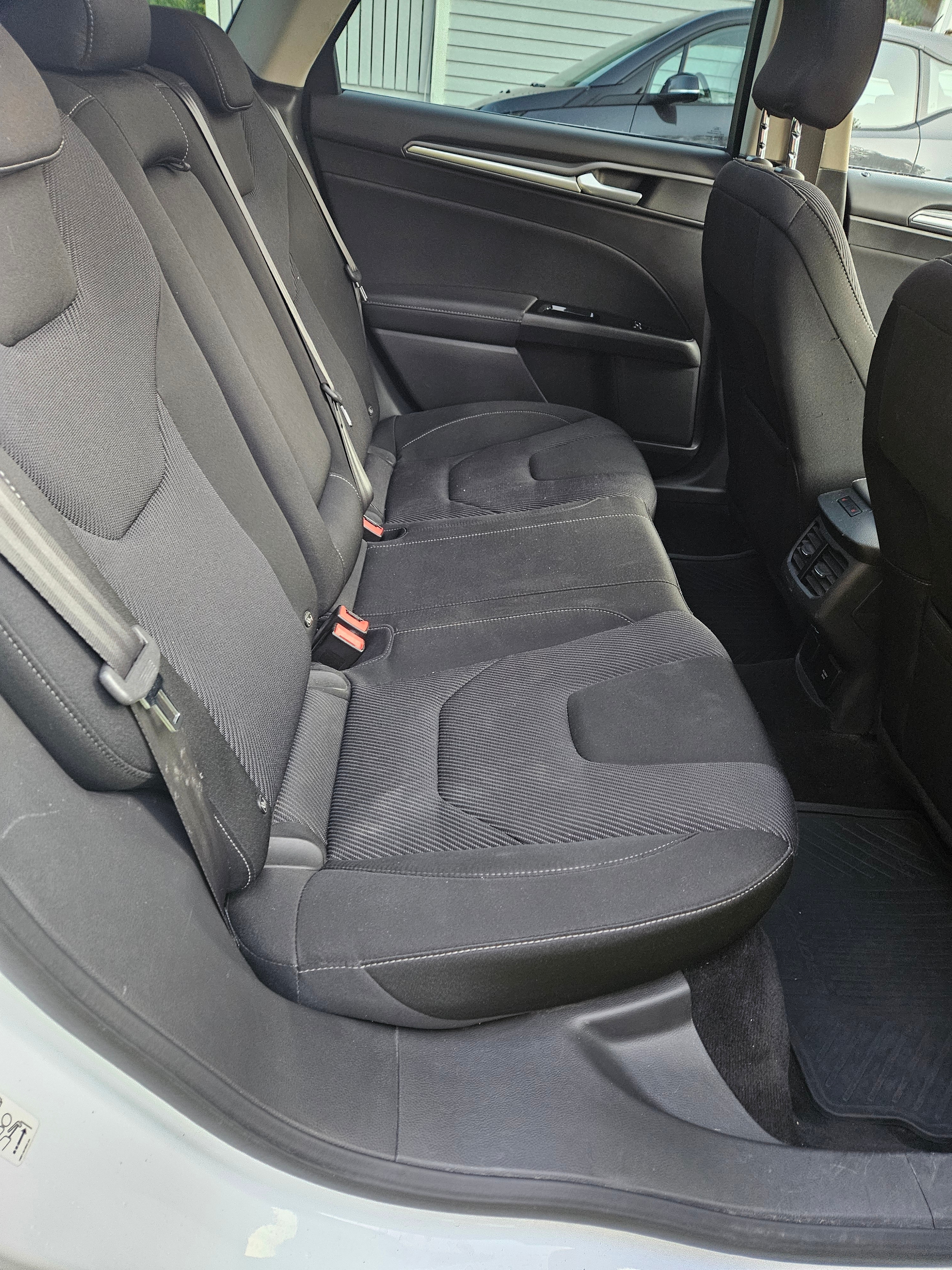 Ford Mondeo 2.0 TDCi AWD Powershift 2016, bild 7/9