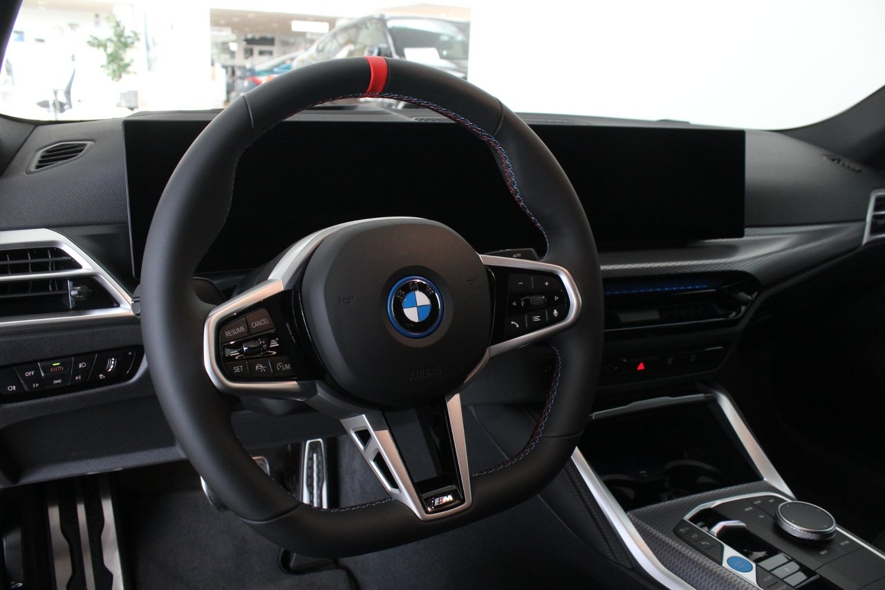 BMW i4 2025, photo 7/14