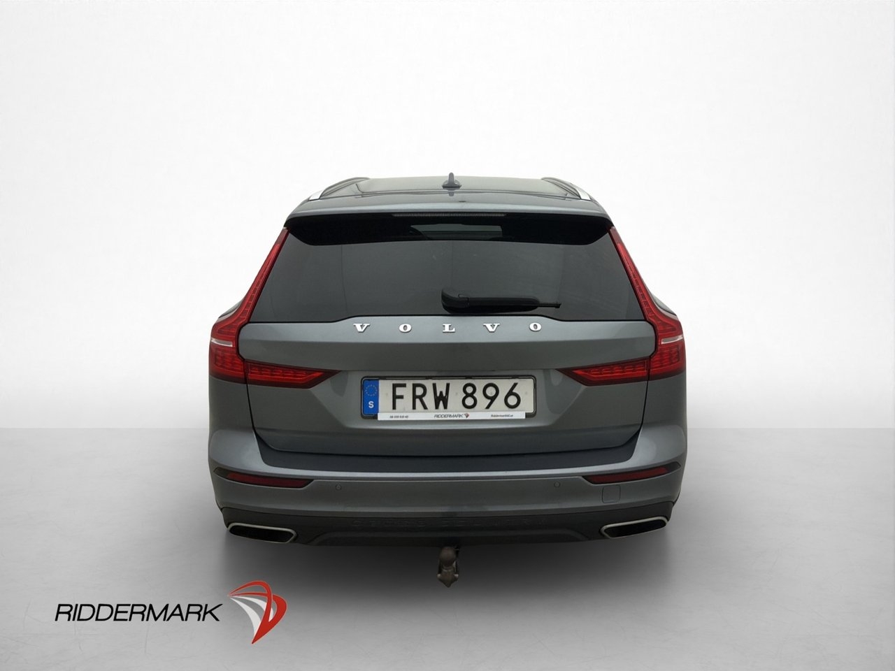 Volvo V60 Cross Country 2019, photo 7/36