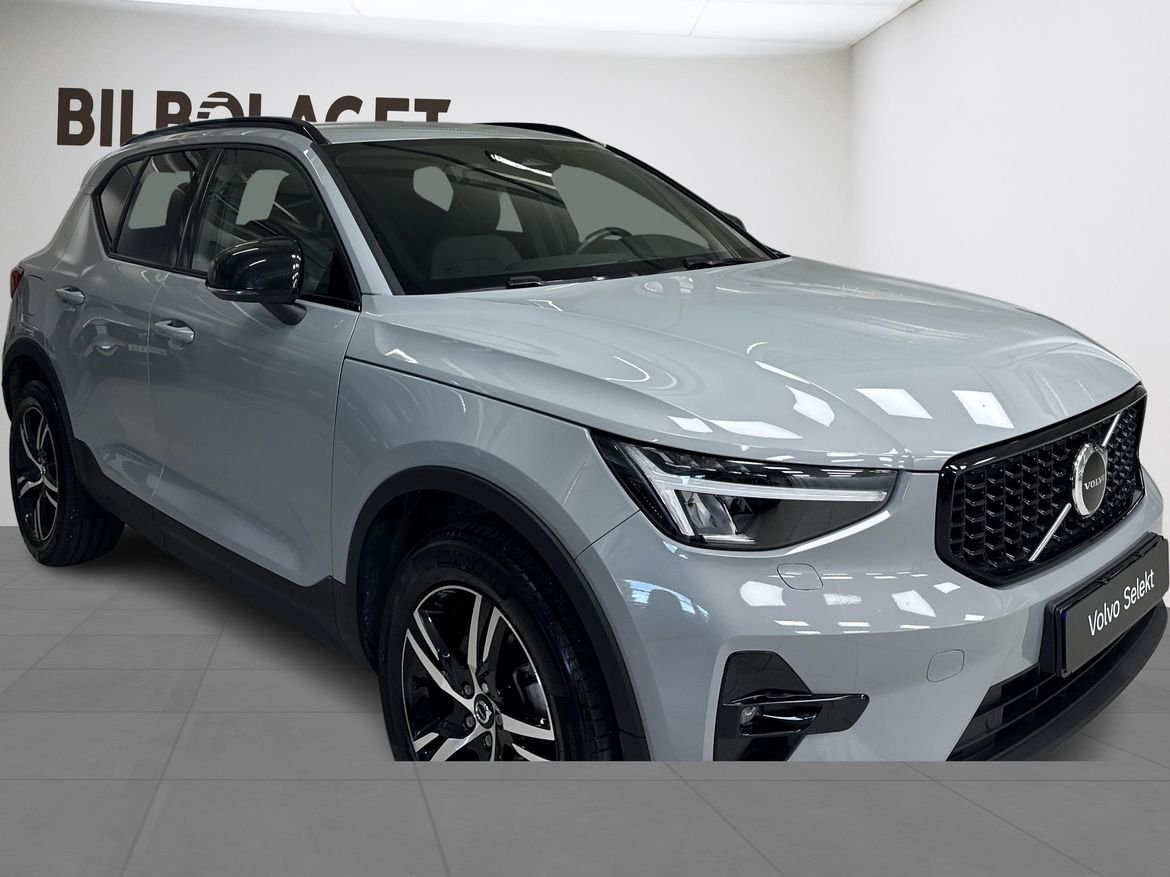 Volvo XC40 B4 FWD Bensin Plus Dark 2025, bild 5/12