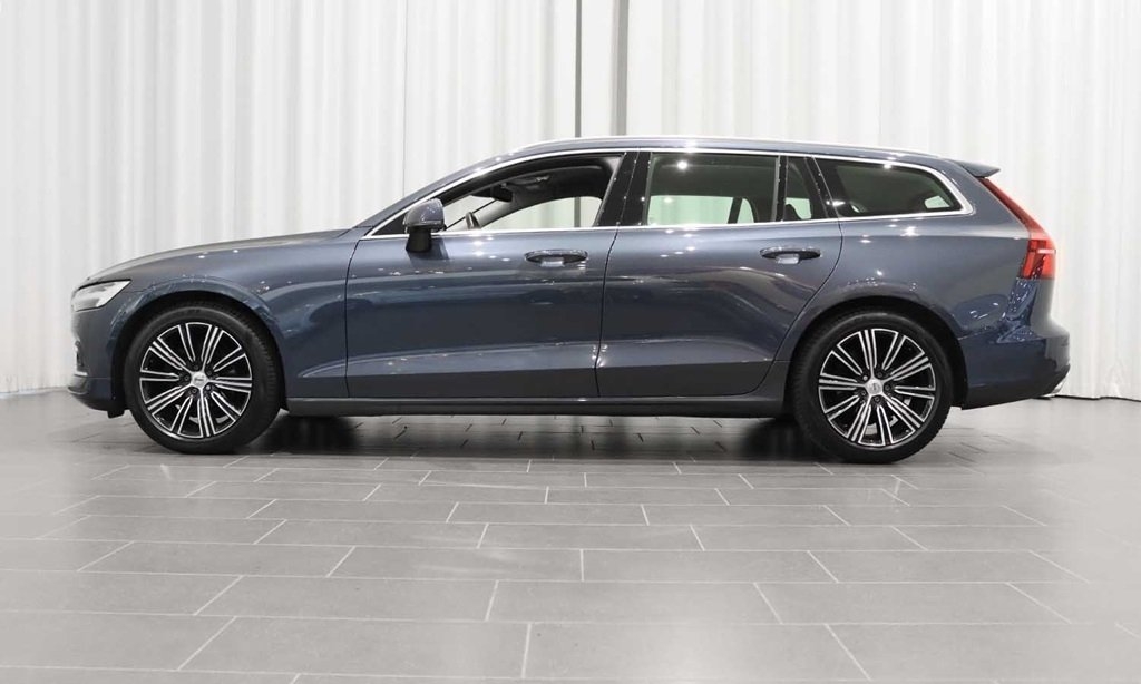Volvo V60 D3 150hk AWD Geartronic 2019, bild 2/21