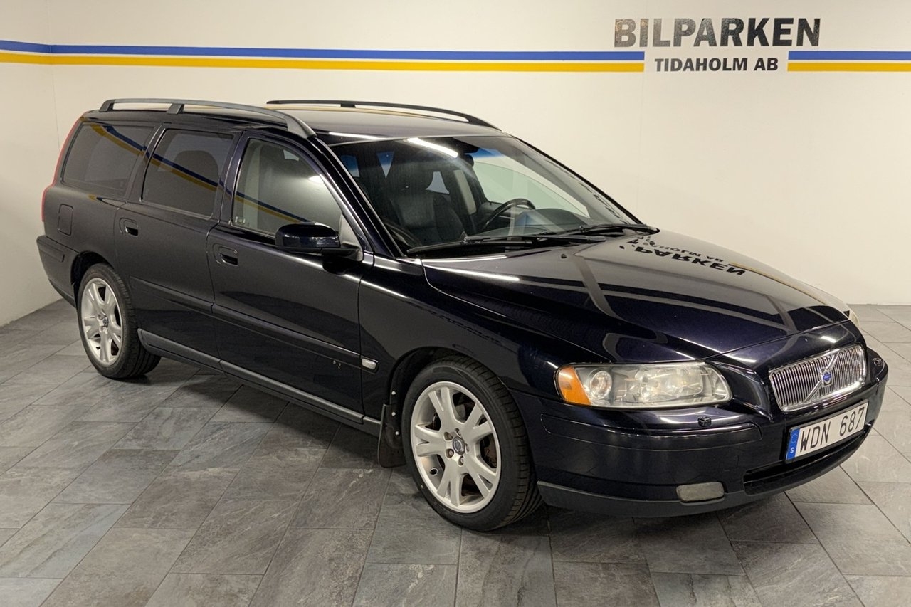 Volvo V70 2.4 Kinetic Euro 4 2005, kuva 6/23