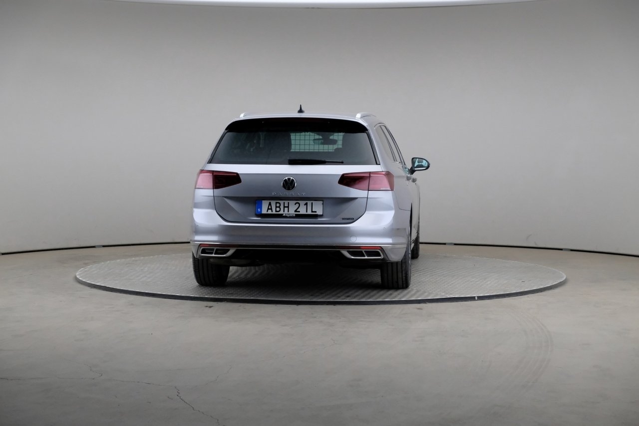 Volkswagen Passat 2022, bild 2/3