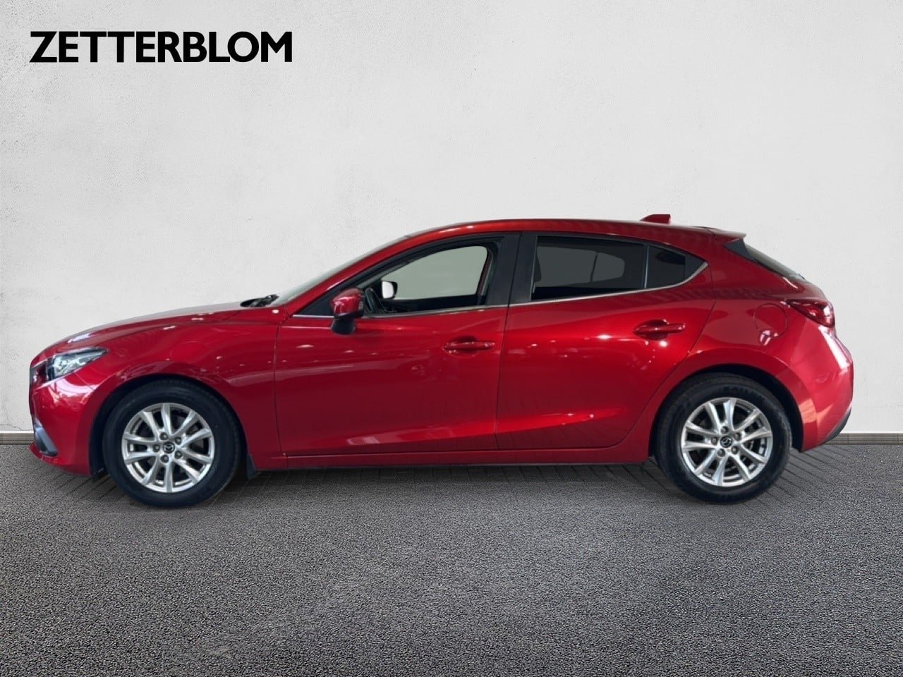 Mazda 3 2.0 120 hk Vision inkl Vhjul 2014, bild 2/10