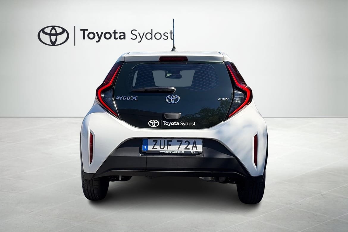 Toyota Aygo X Hybrid backkamera 2026, bild 3/10
