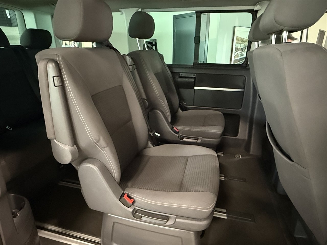 Volkswagen Multivan 2.0 TDI DSG 140hk 2010, bild 5/11