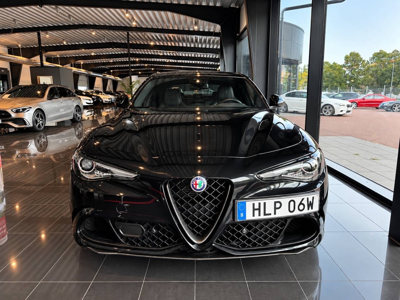 Alfa Romeo Giulia 2022, bild 3/19