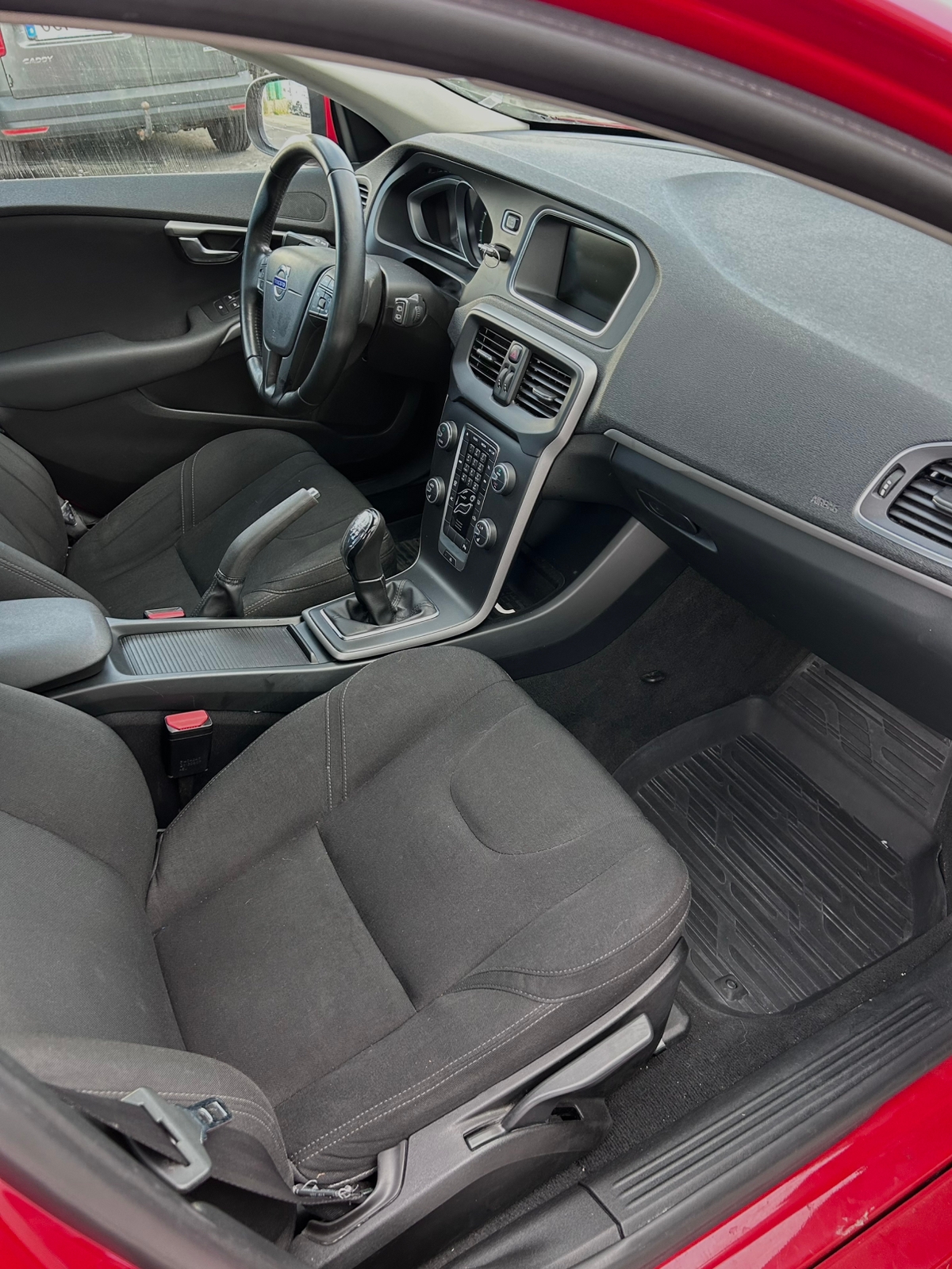 Volvo V40 T2 Manuell 2014, bild 4/6