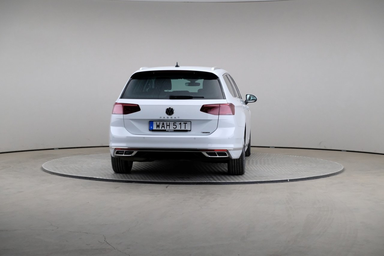 Volkswagen Passat 2023, bild 5/10
