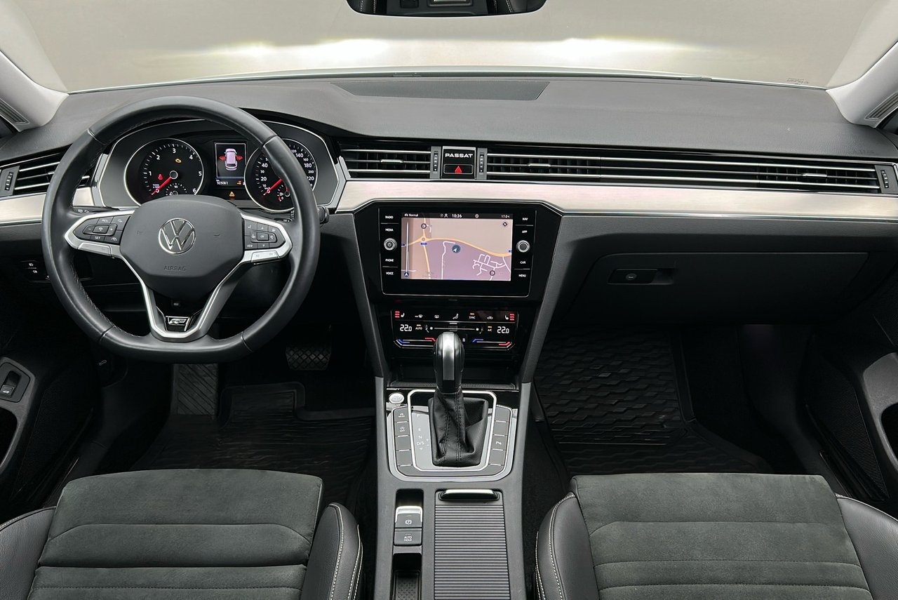 Volkswagen Passat 2023, bild 6/10