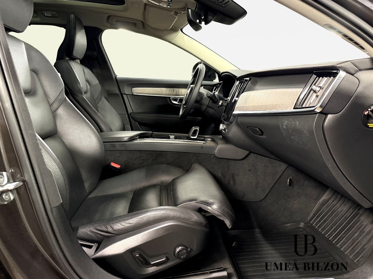 Volvo V90 Cross Country 2022, kuva 7/15