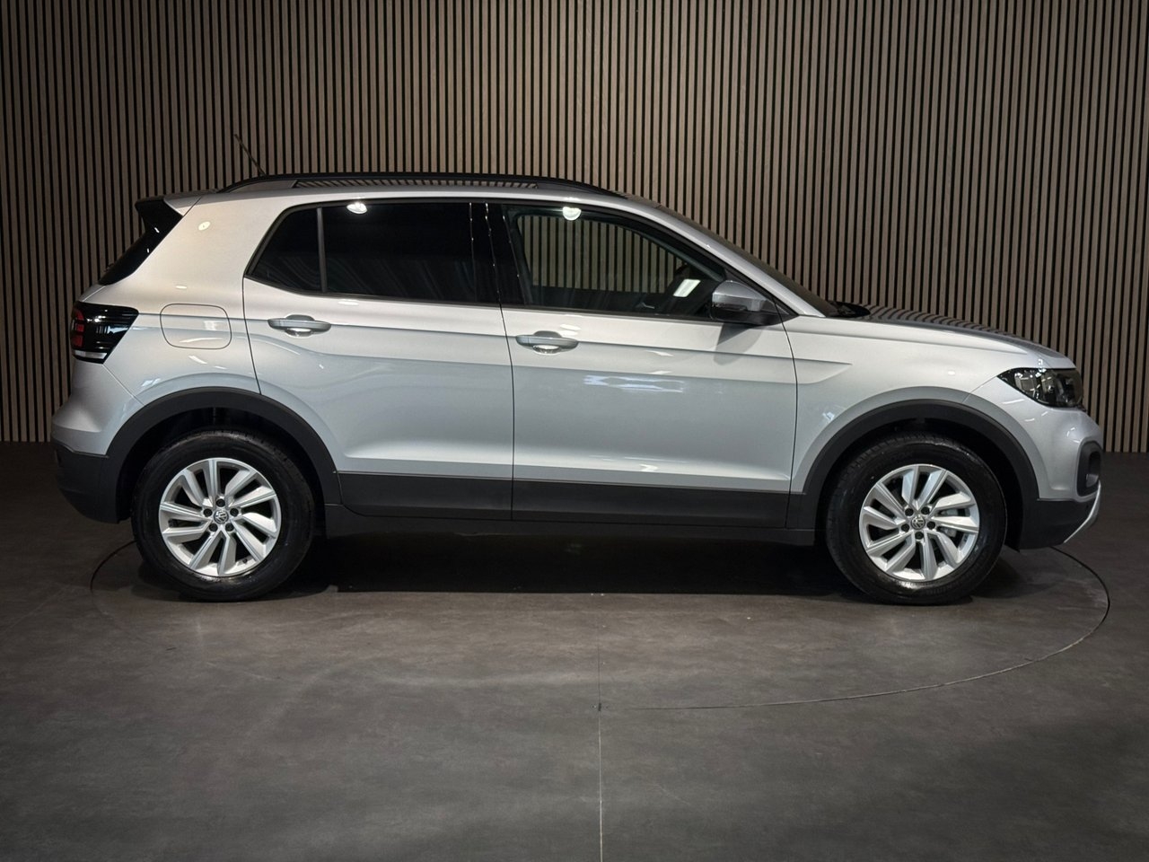 Volkswagen T-Cross 1.0 TSI/Endast 2020, photo 3/10