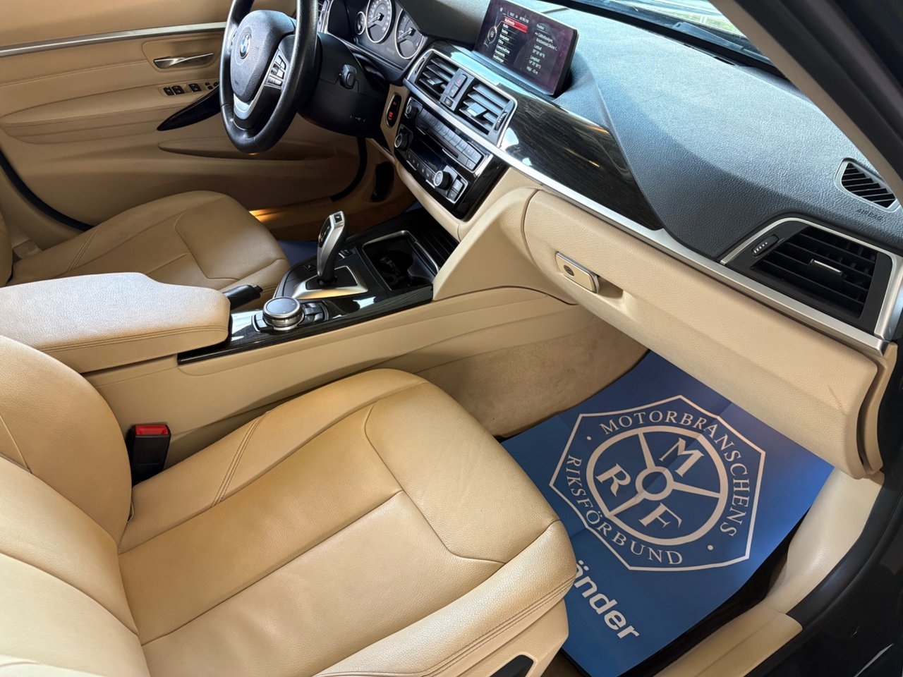 BMW 320 2016, bild 6/7