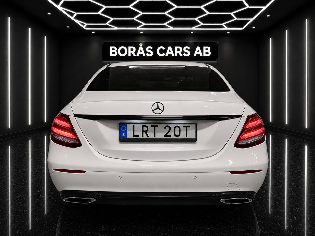 Mercedes-Benz E 2020, bild 4/10