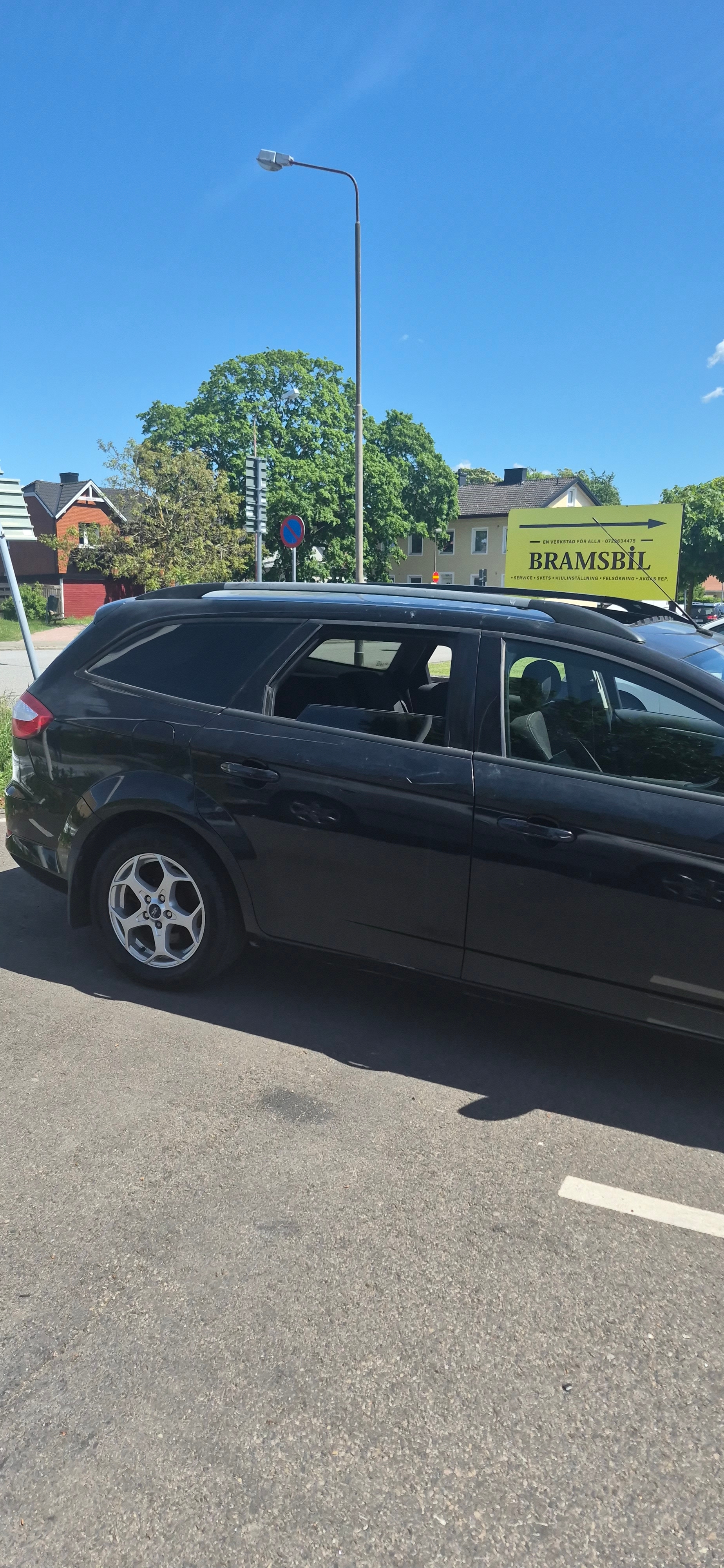 Ford Mondeo Kombi 2.0 Flexifuel Manuell 2010, bild 3/10