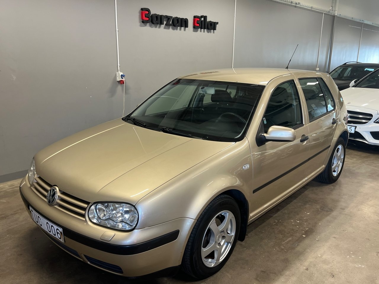 Volkswagen Golf 2003, kuva 7/10