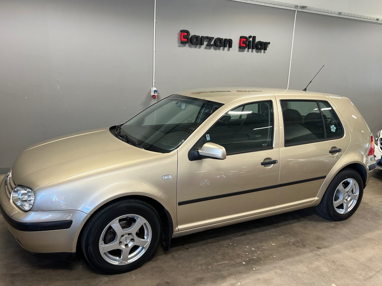 Volkswagen Golf 2003, kuva 5/10