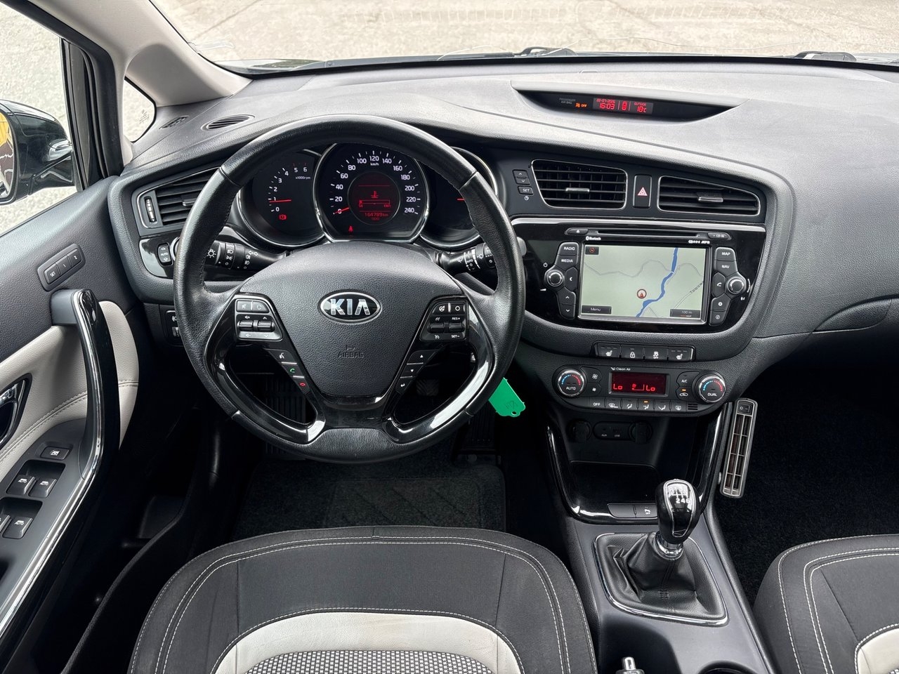 Kia Ceed 2015, bild 7/10