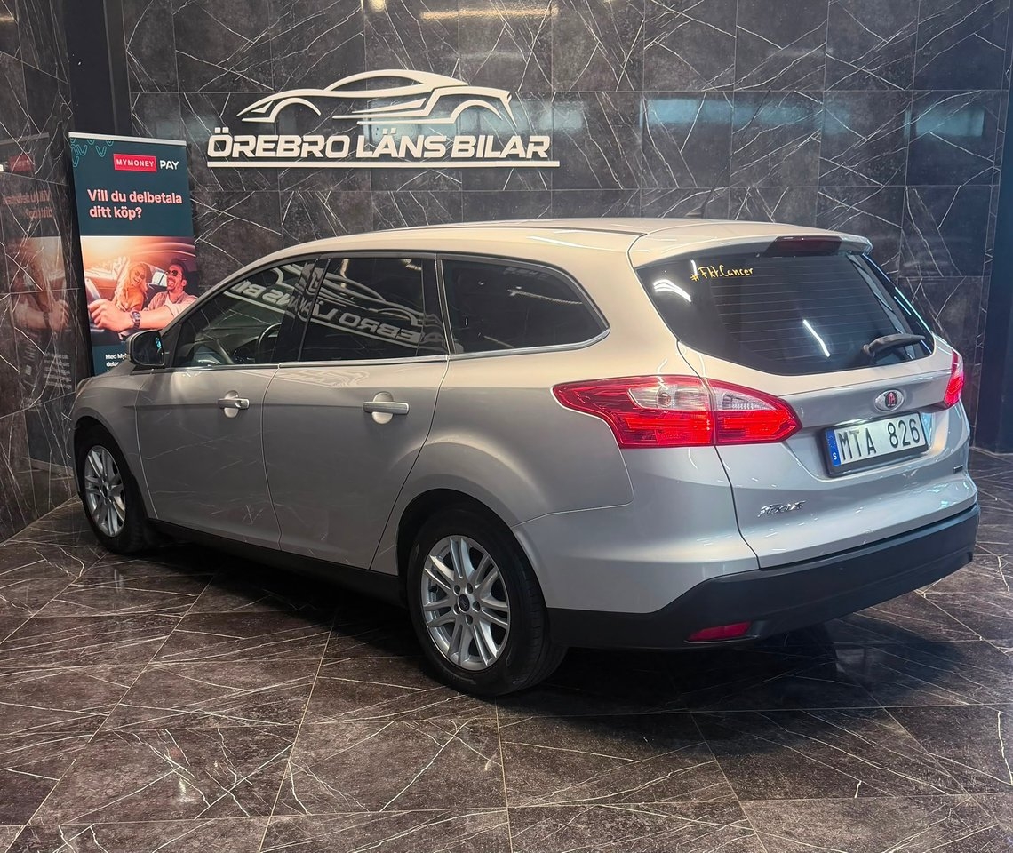 Ford Focus 2012, photo 5/10