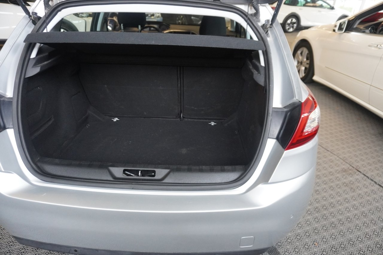 Peugeot 308 2017, bild 5/7