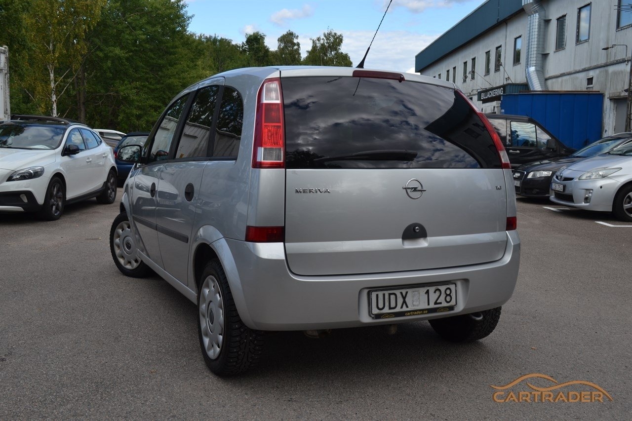 Opel Meriva 1.6 Manuell, 101hk 2003, bild 2/10