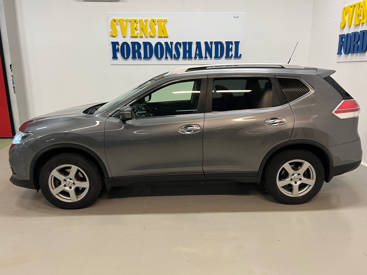 Nissan X-Trail 2016, bild 5/10