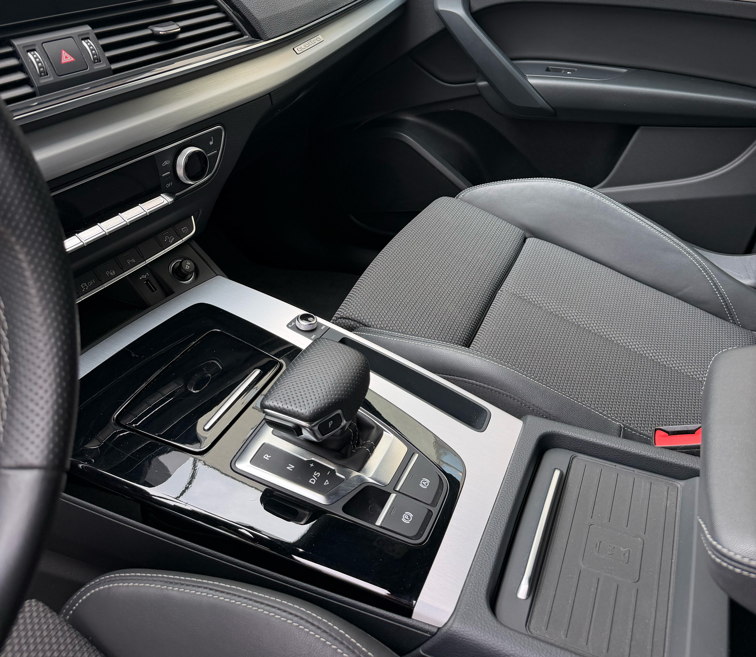 Audi Q5 40 TDI quattro S-Line, S-tronic 2023, kuva 7/10