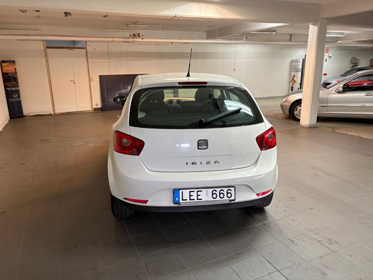 Seat Ibiza 1.4 16v Style nya modellen 2011, bild 4/12
