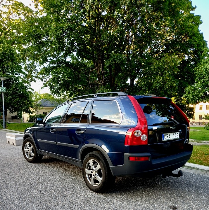 Volvo XC90 7-sits 2.5T AWD Geartronic 2004, photo 2/21