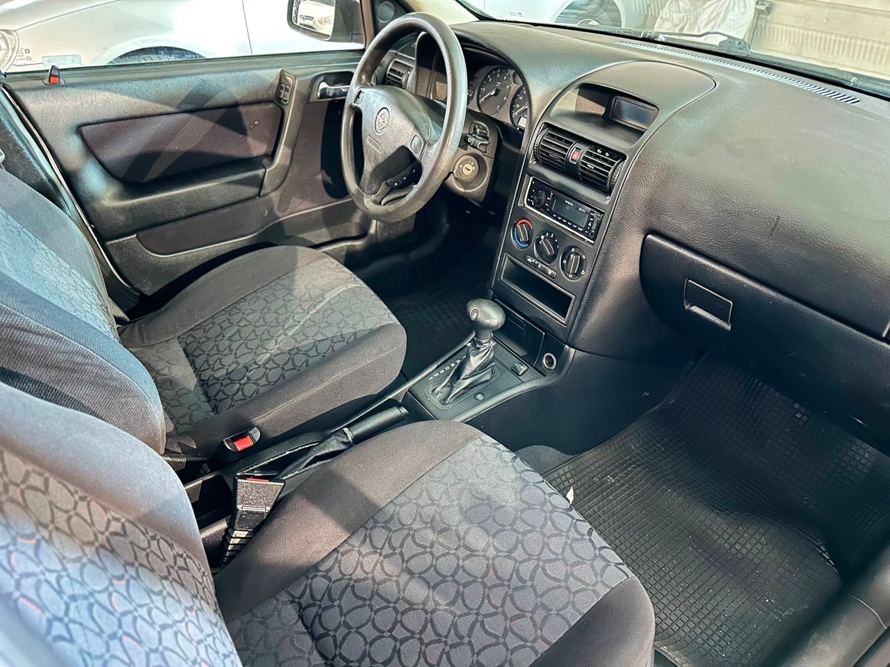 Opel Astra 2000, photo 6/9