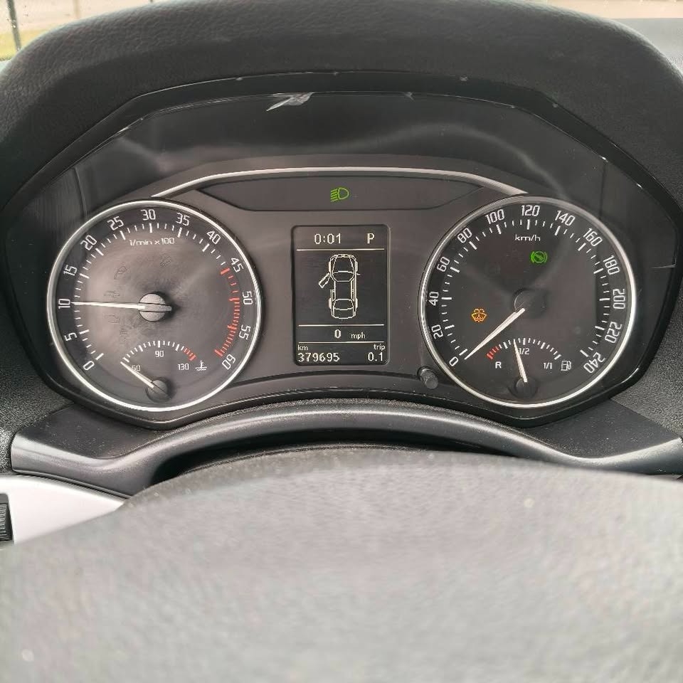 Skoda Octavia 2009, bild 6/9