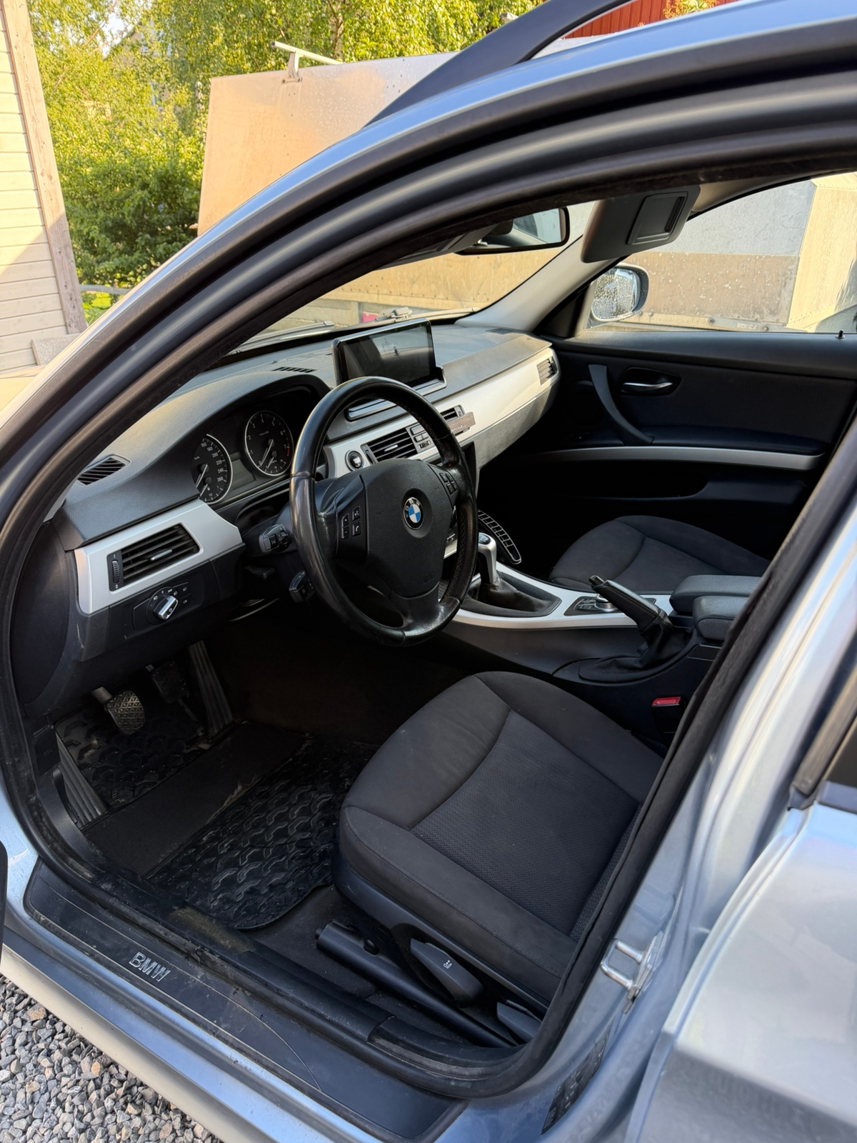 BMW 320 i Manuell 2009, bild 4/7