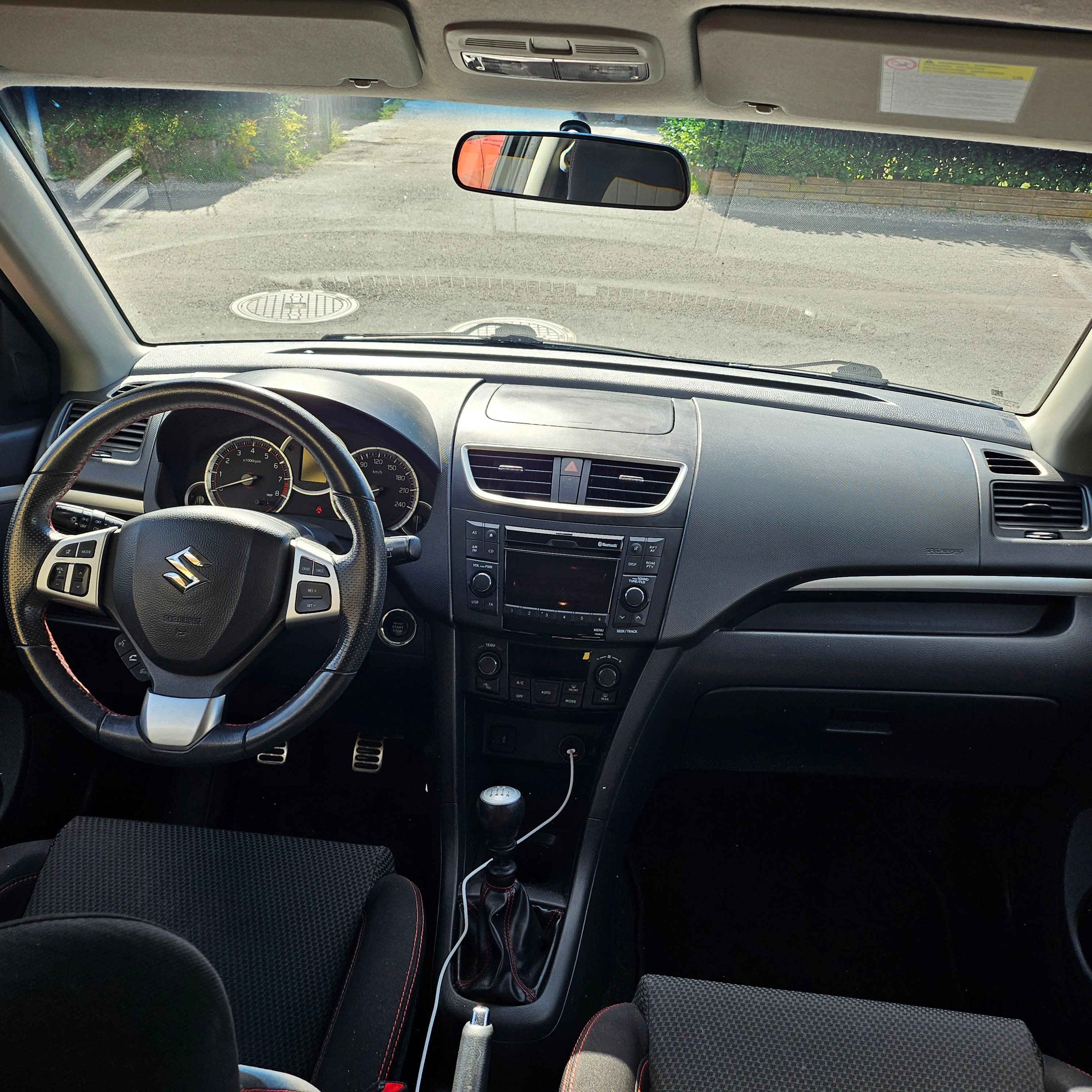 Suzuki Swift 2013, bild 3/10